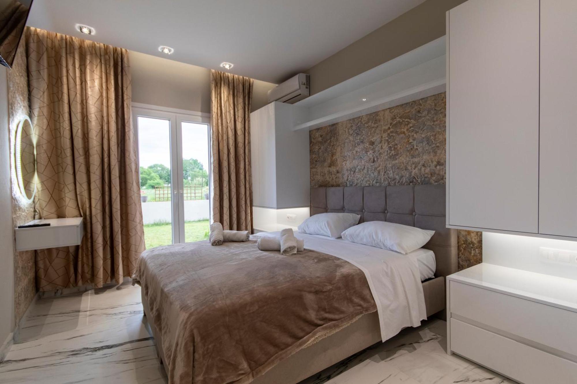 Evelina Luxury In Corfu