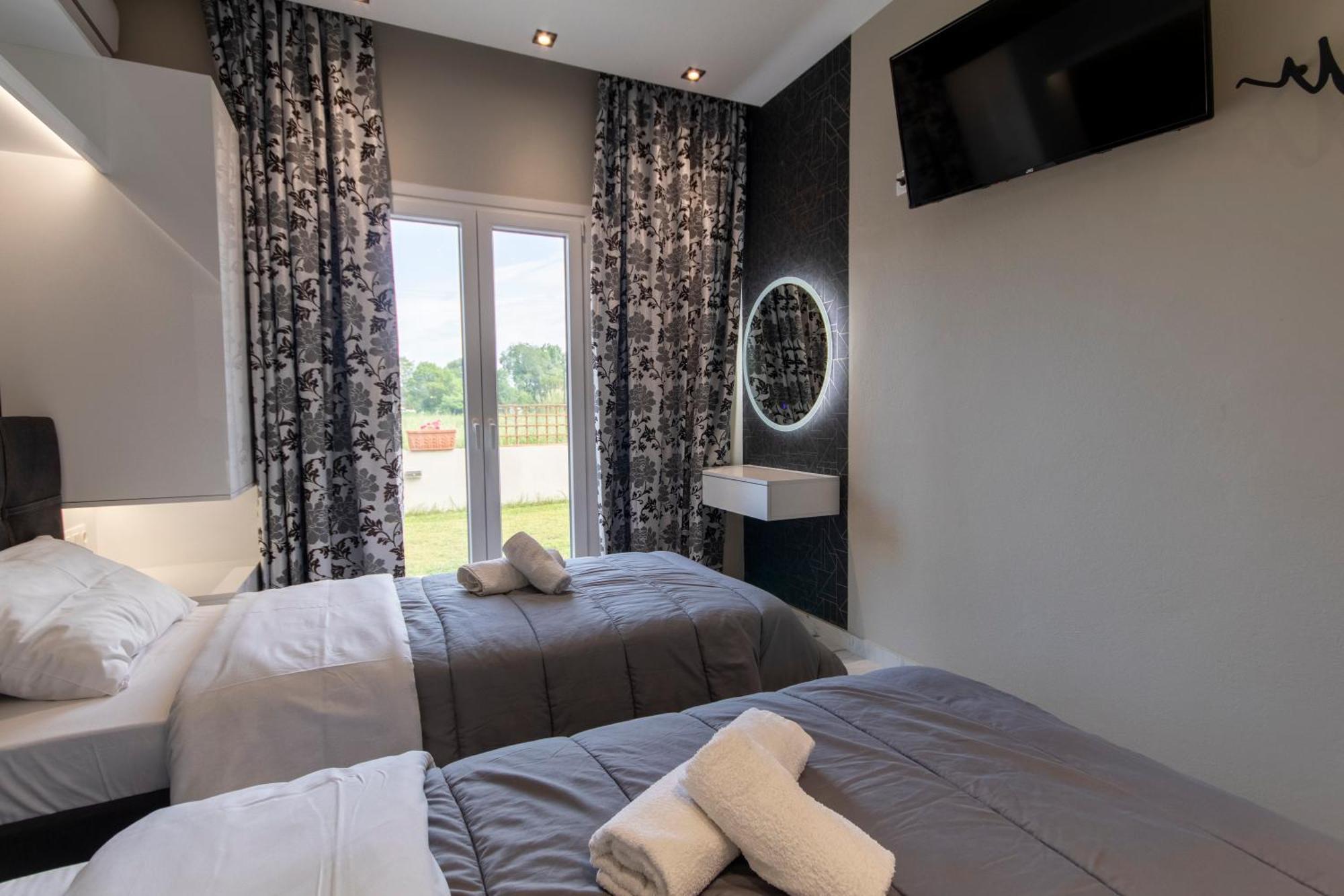 Evelina Luxury In Corfu * Ypsos